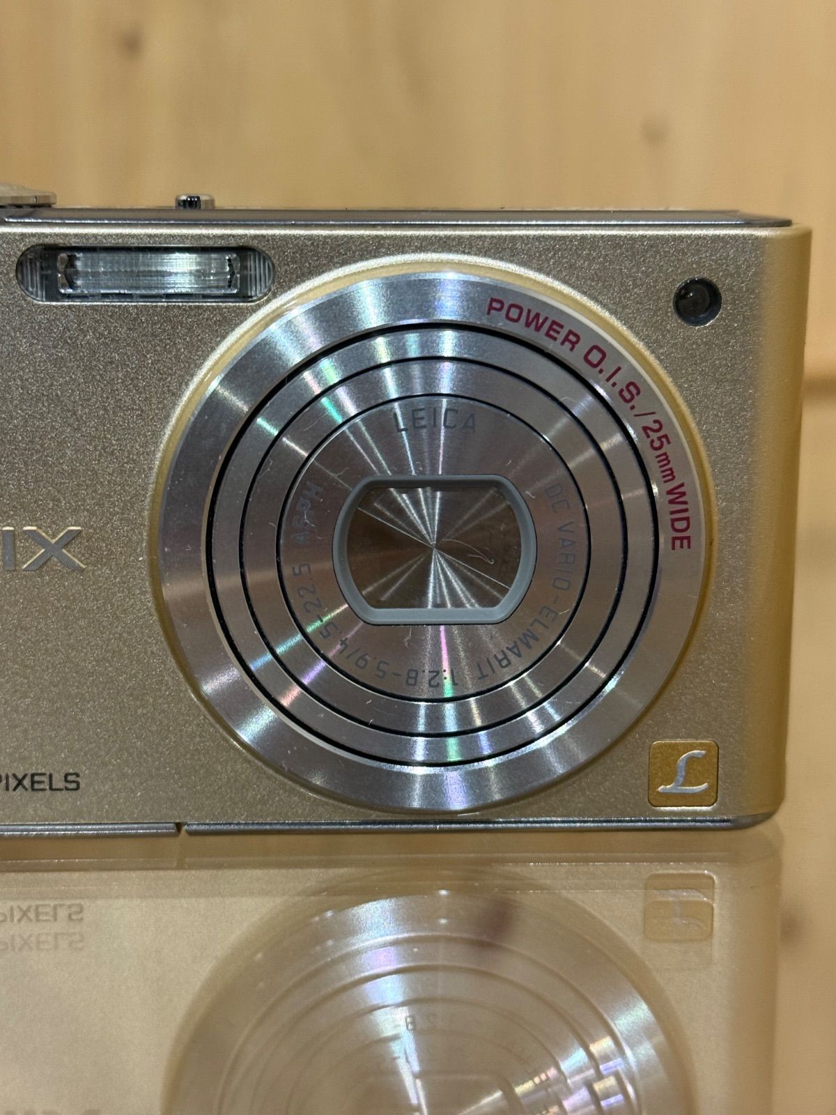 ゴールド デジタルカメラ