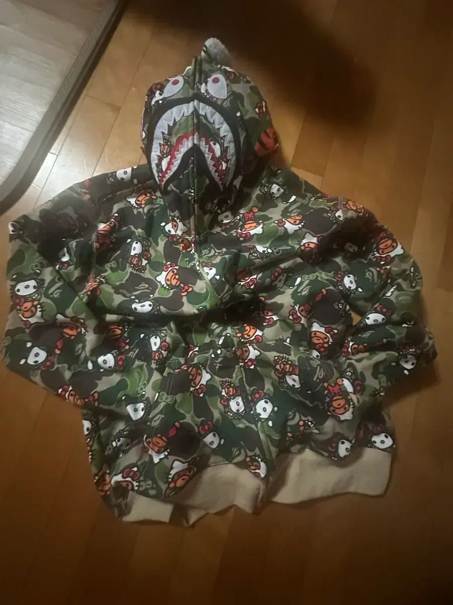 ハローキティ アベイシングエイプ