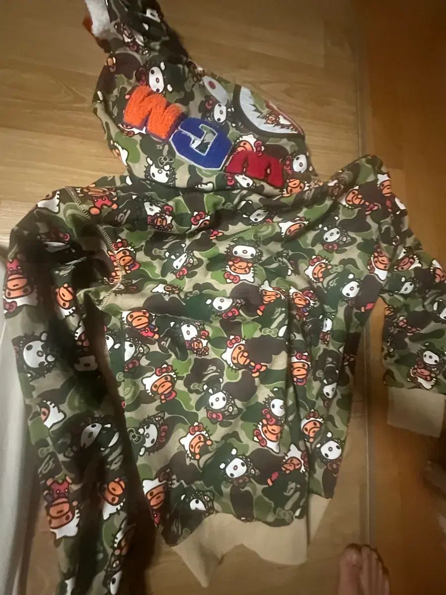 ハローキティ アベイシングエイプ