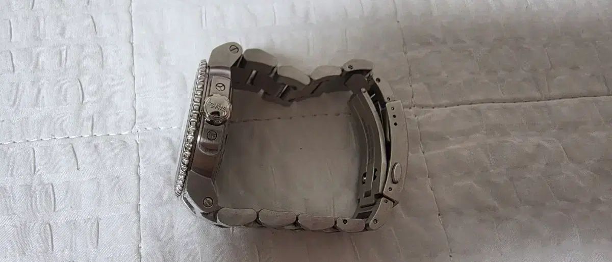 ORIS オリス 43 mm 黒文字盤