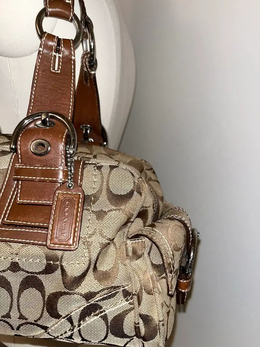 ショルダーバッグ