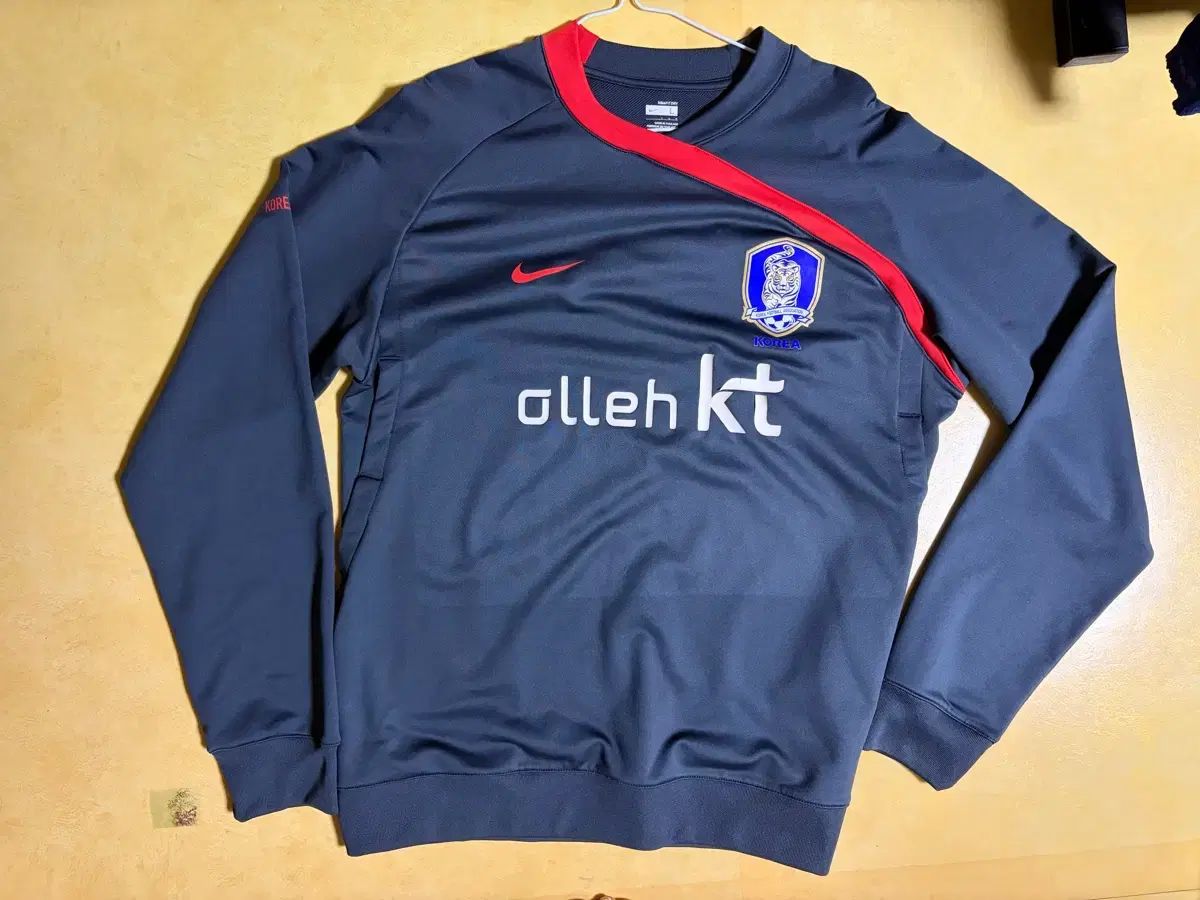 NIKE ナイキ サッカー 韓国国家代表チーム トレーナー トップス グレー