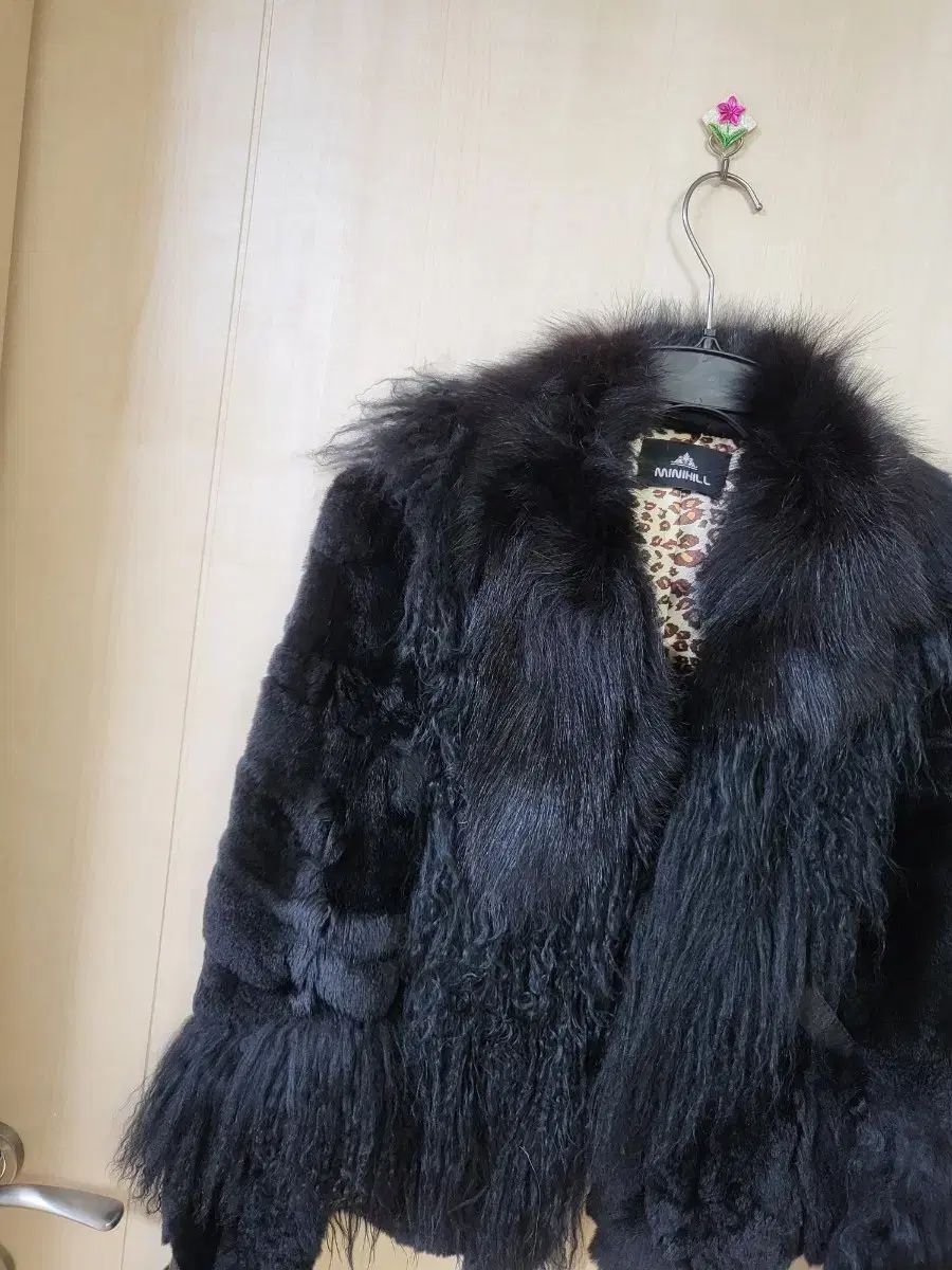 MINNHILL ブラック ファー ジャケット