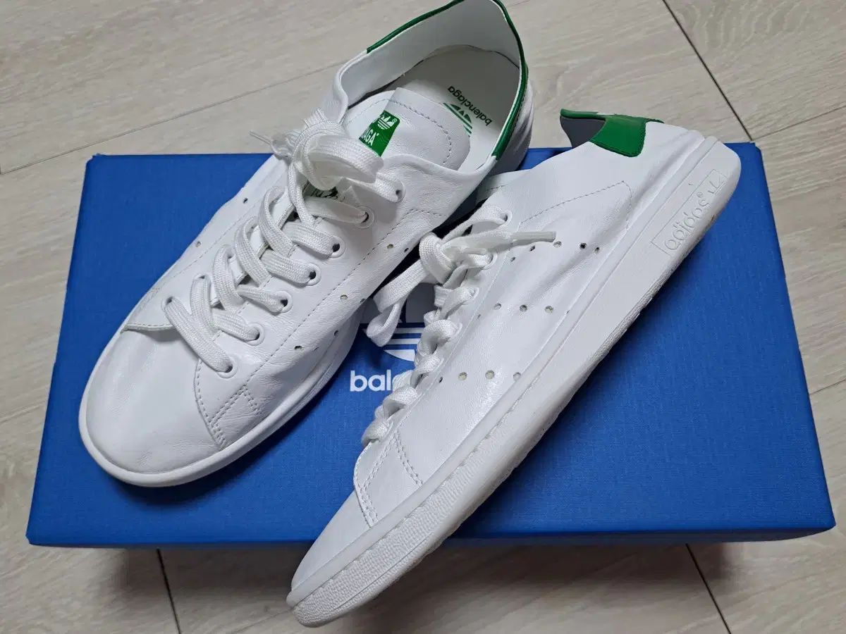 バレンシアガ スタンスミス 41 サイズ