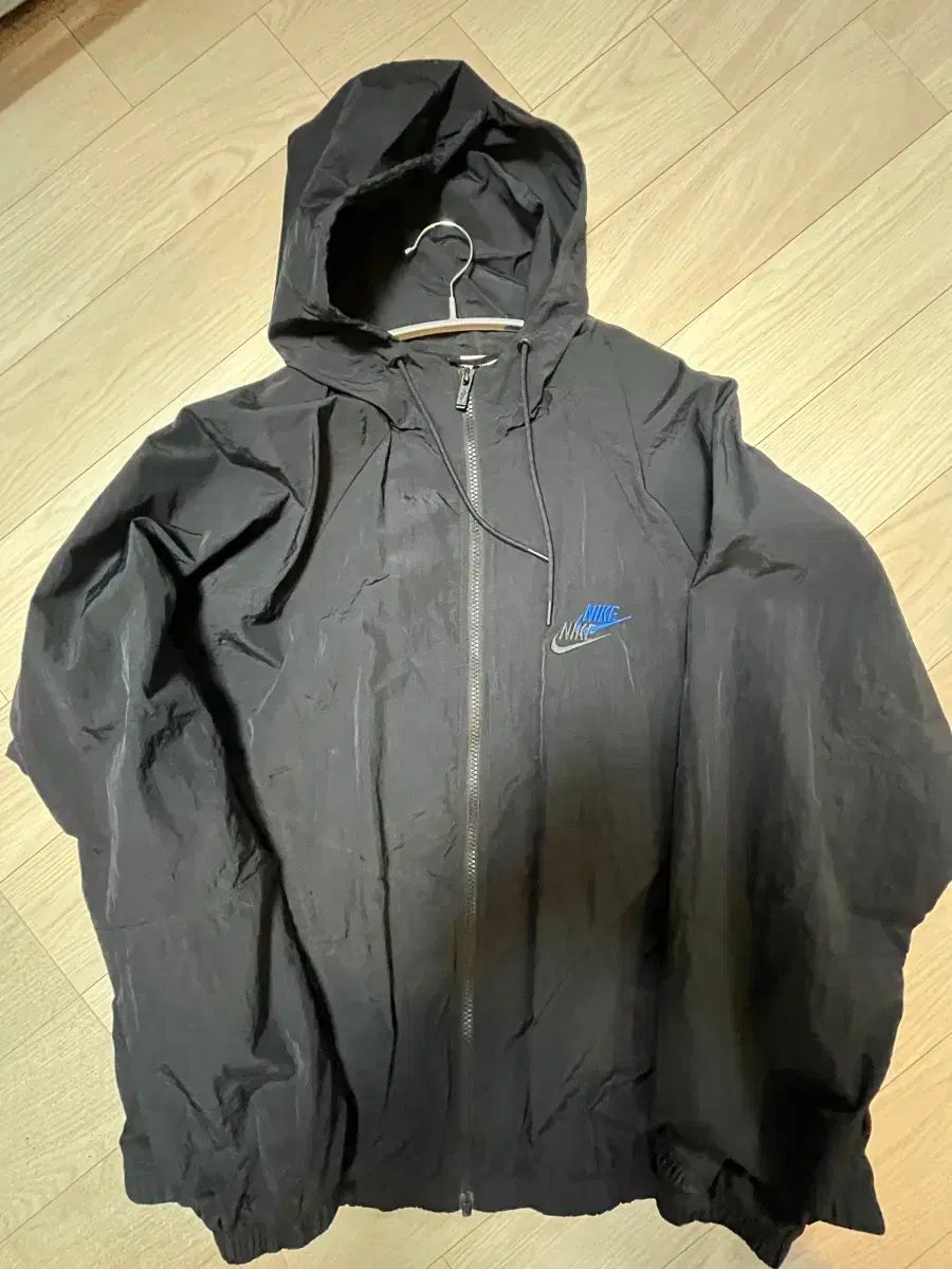 ナイキ スポーツウェア WIND AND WISH ウィンドランナー WHO ジャケット XL
