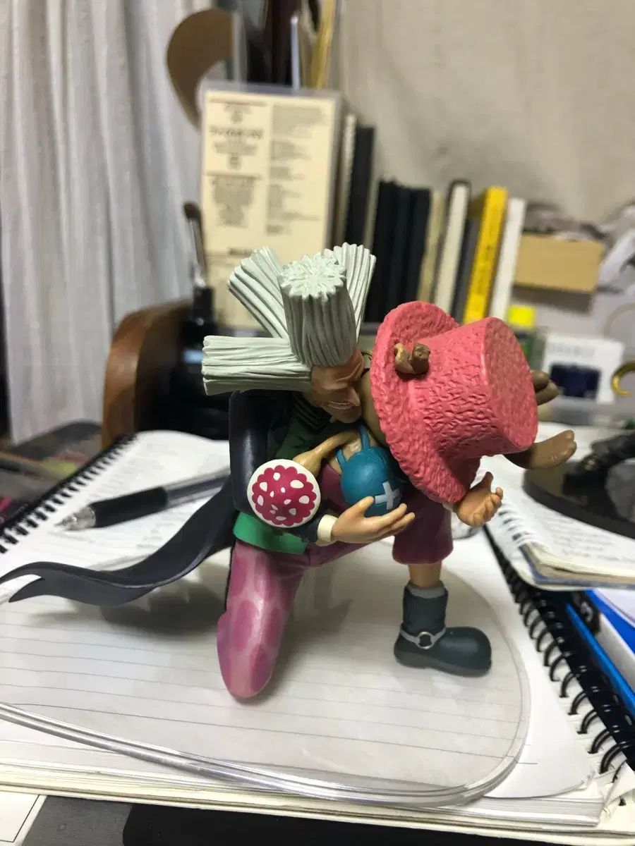 ワンピース　ドラマチックショーケース　8th vol.1　チョッパー　フィギュア Amazon.co.jp: ワンピース DRAMATIC SHOWCASE～8th season～ vol.1