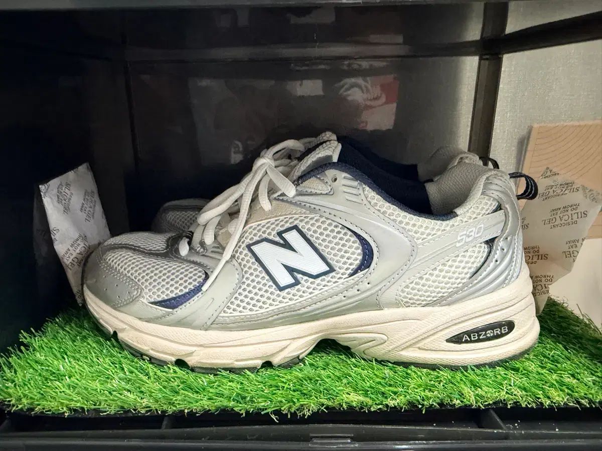 ニュー ンス 530 スチール グレー