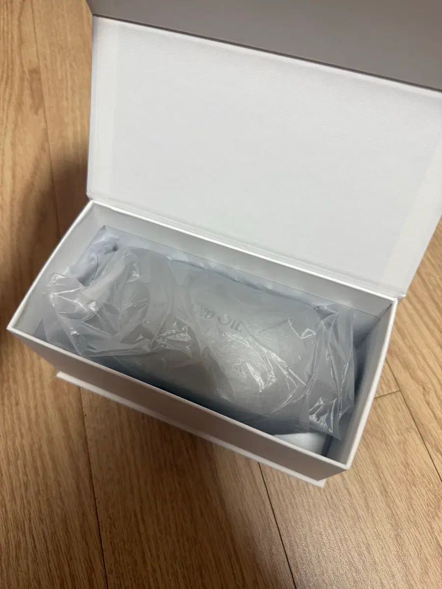 スタンドオイル カーブド グロー サングラス クリーム