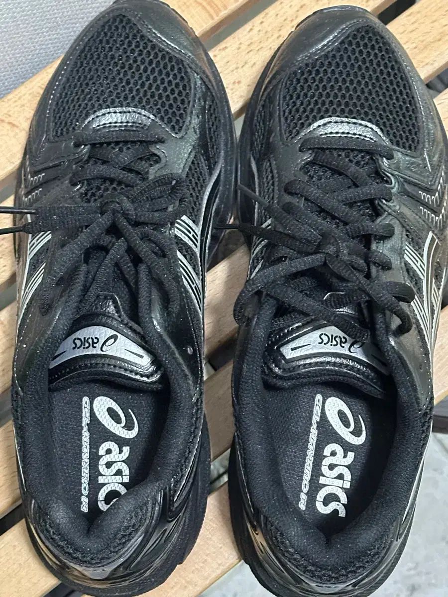 アシックス ゲルカヤノ 14 ブラックピュアシルバー 260