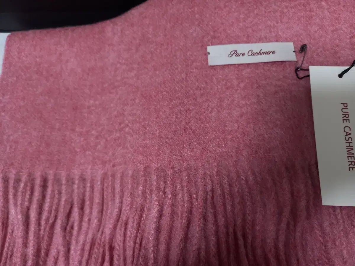 カシミア ピンク色