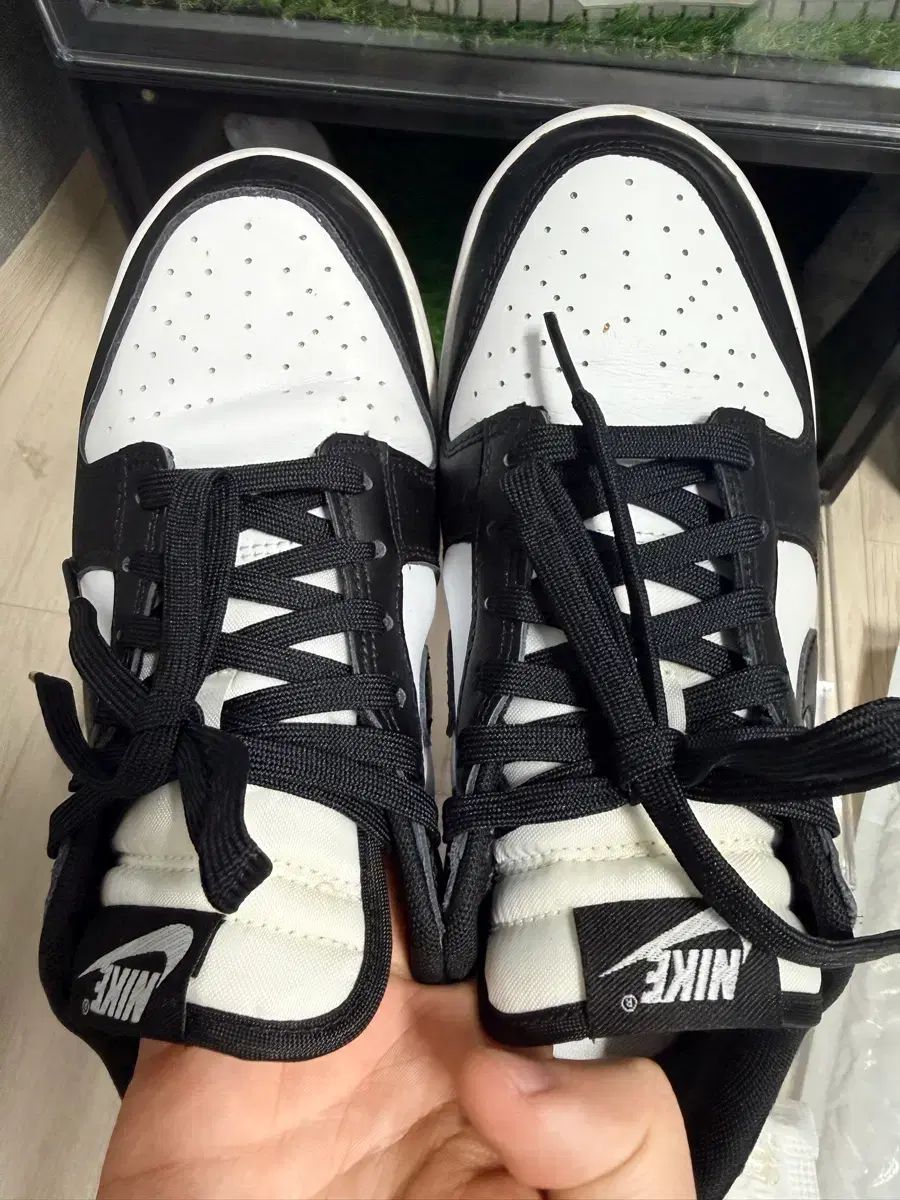 ナイキ ダンク ロー レトロ ブラック