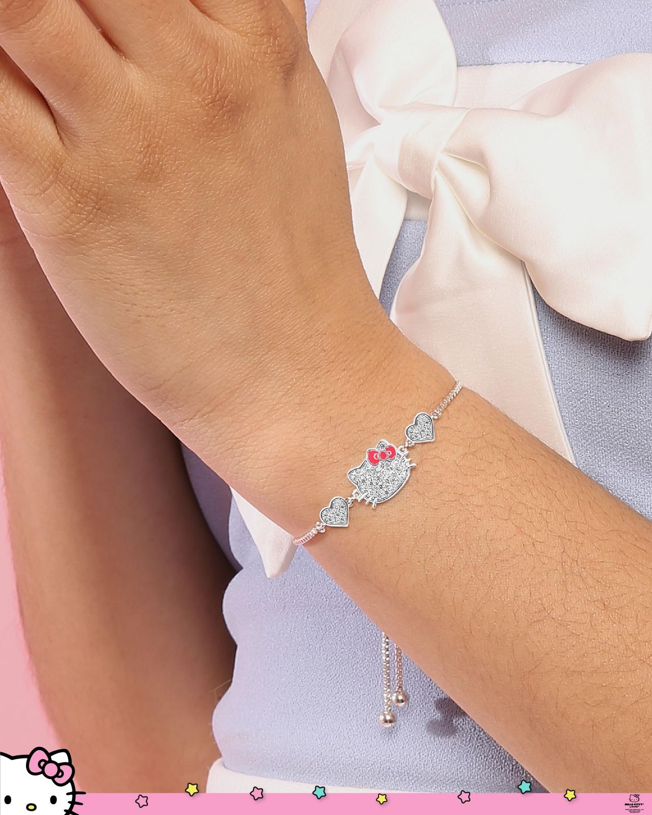 ハローキティ サンリオ ブレスレット 女性用 オフィシャルライセンス シルバーまたは18 Kゴールド フラッシュメッキ ラリアットブレスレット ペンダント付き Adjustable 真鍮 キュービックジルコニア パヴェ