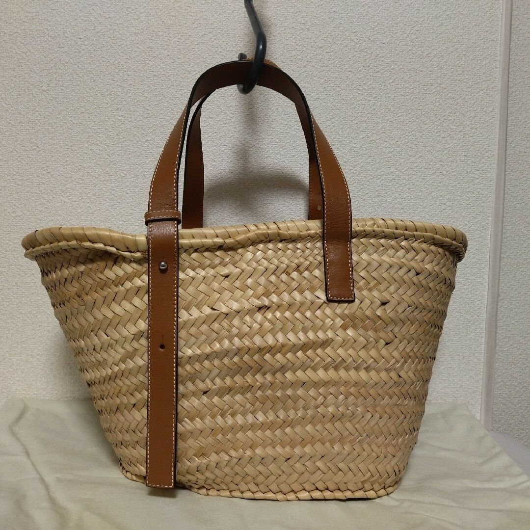ロエベ スマイリー カゴバッグ ミディアム ラフィア