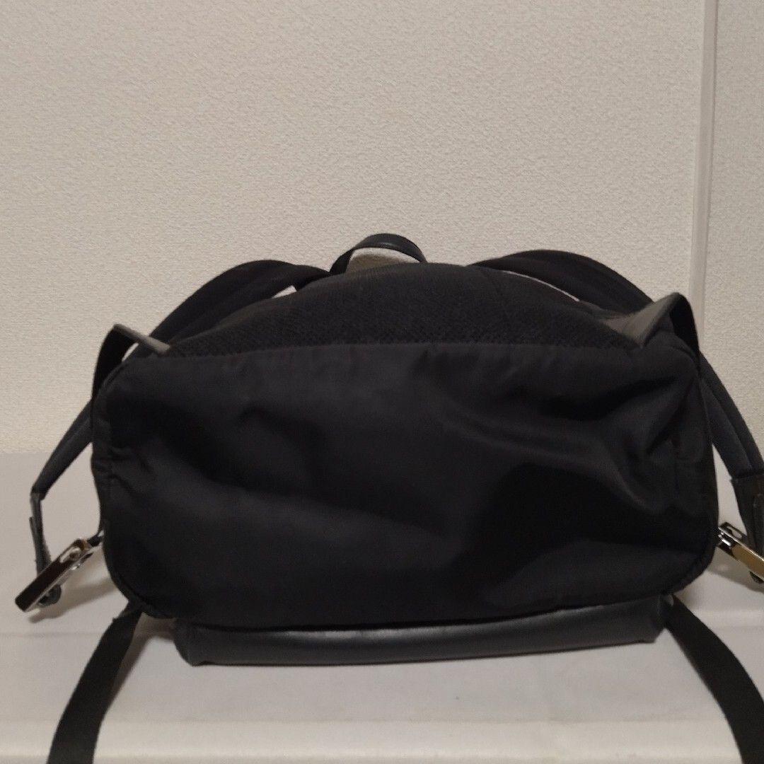 ナイロン ブラック