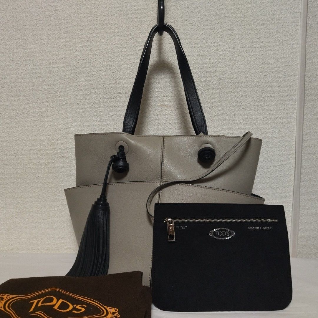 トッズ タッセル ディティール トートバッグ ベージュ ブラック