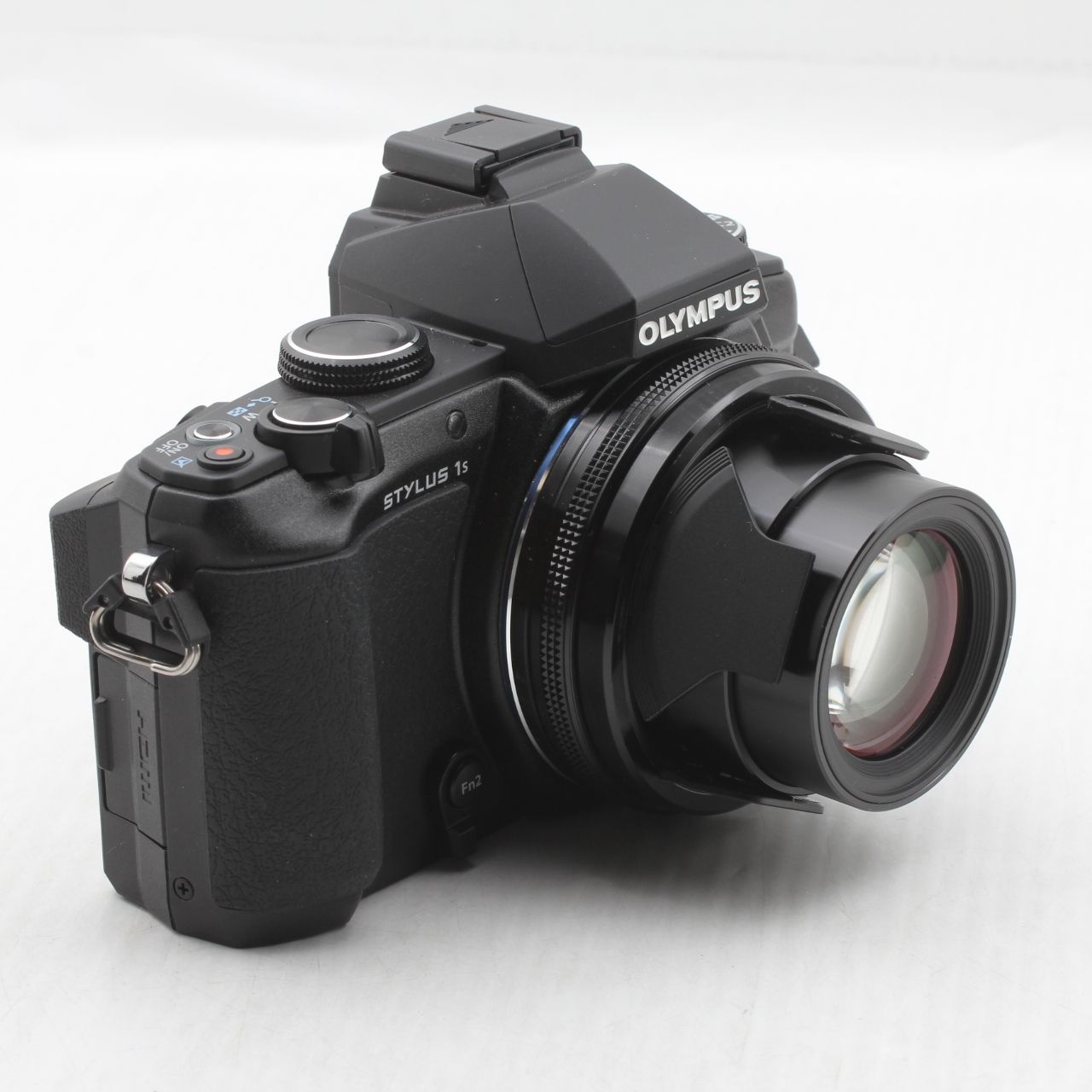 OLYMPUS オリンパス STYLUS 1 S 28 300 mm ブラック JS 129 00878 旅行用カメラ ズームレンズ