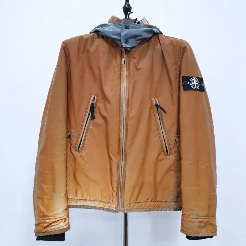 STONE  リキッドリフレクティブジャケット ストーンアイランド リキッド リフレクティブ ジャケット - メルカリ