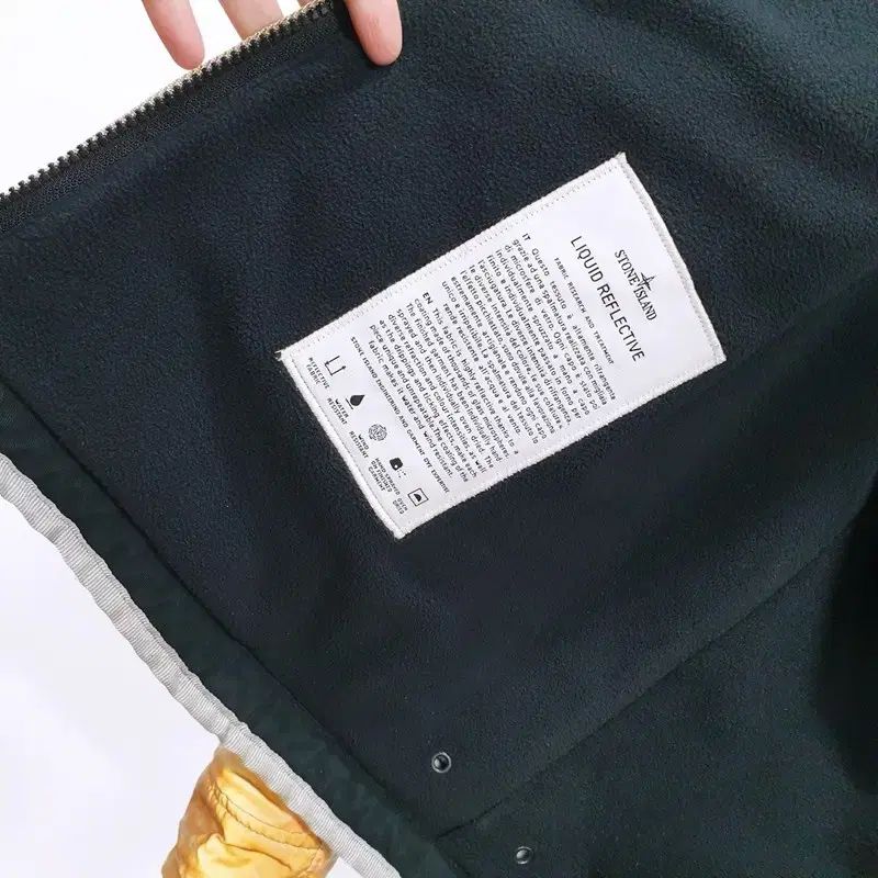 ストーンアイランド リキッド リフレクティブ ジャケット - メルカリ
