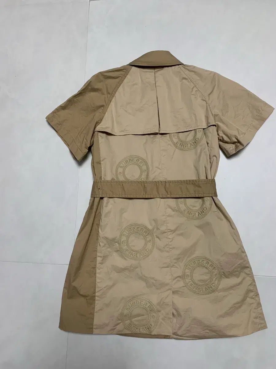 バーバリーキッズワンピース6 y