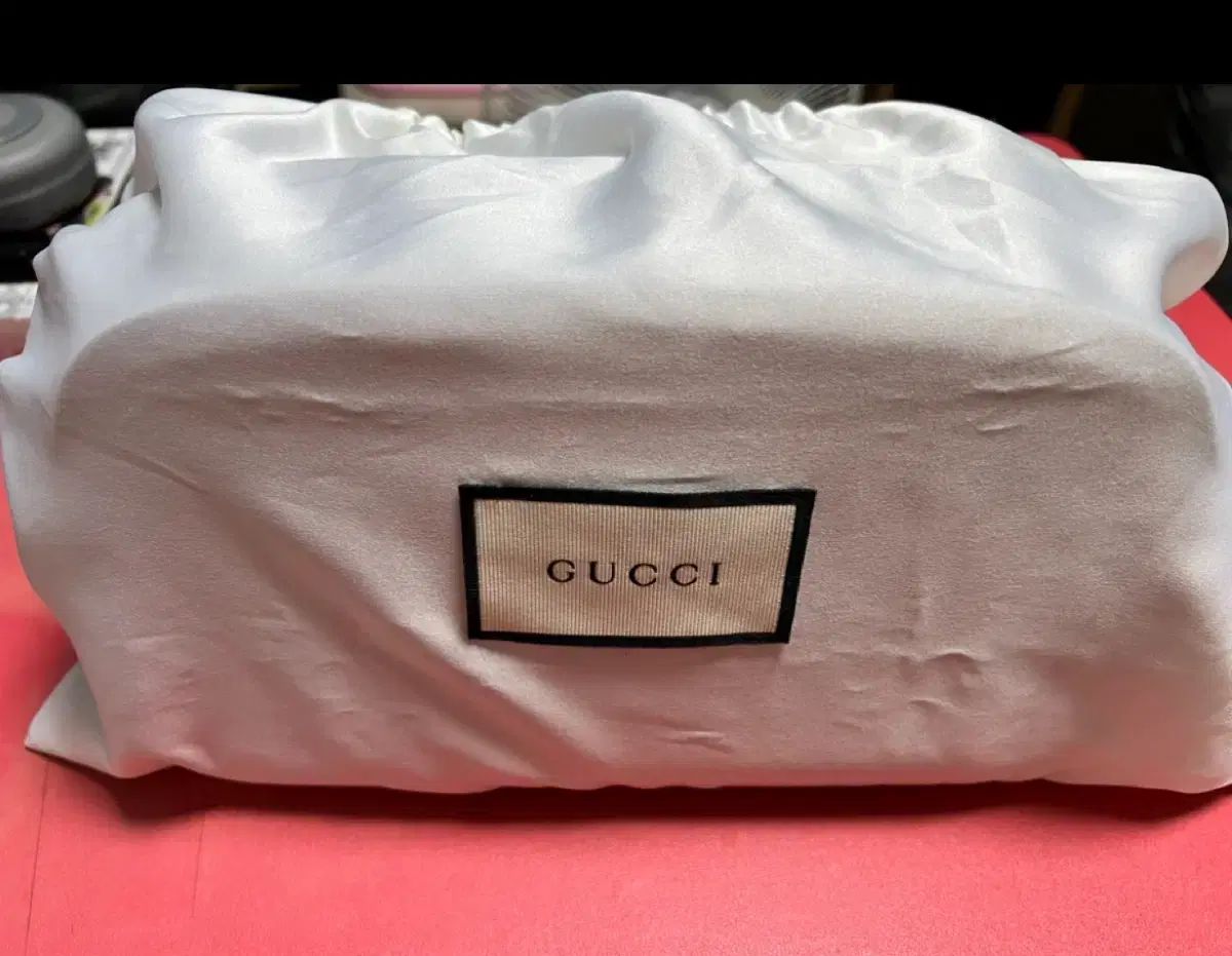 グッチ NEOヴィンテージ カメラバッグ