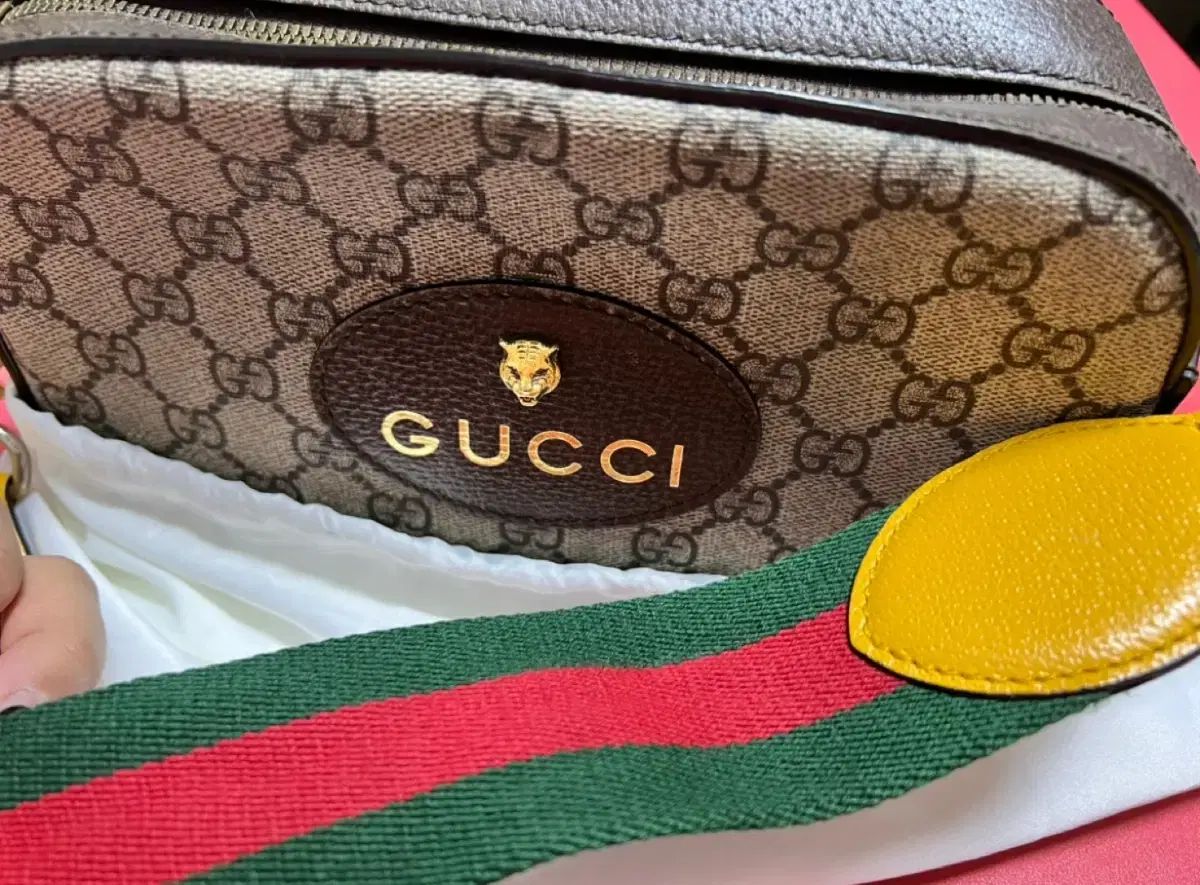 グッチ NEOヴィンテージ カメラバッグ