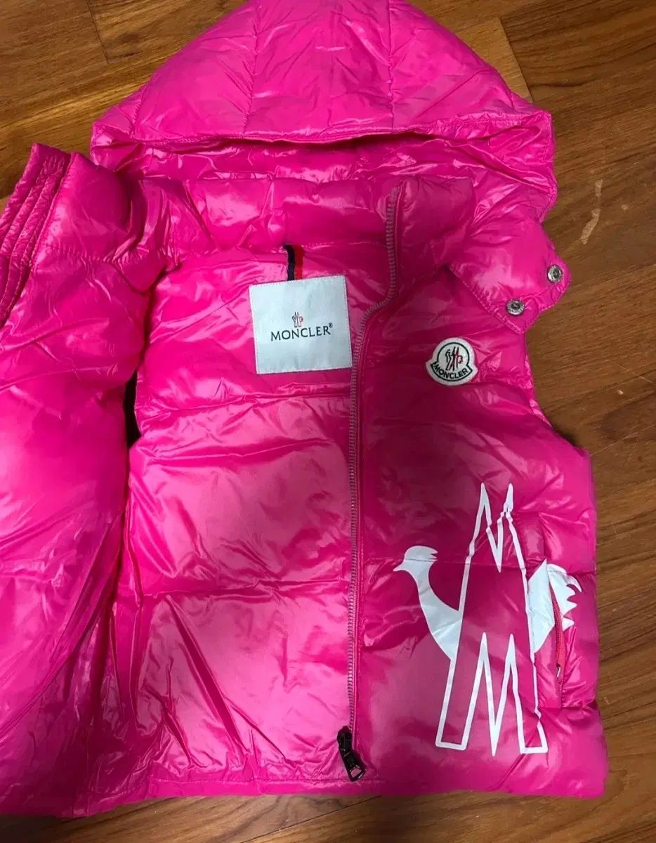 MONCLER ピンク キッズ ダウンベスト 80～95 モンクレール ピンク Badiaダウンベスト : ダウンジャケット&ジレ 向けの Children