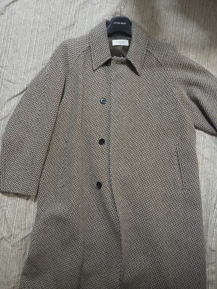 AFTER PRAY アフタープレイ バルマカーン コート