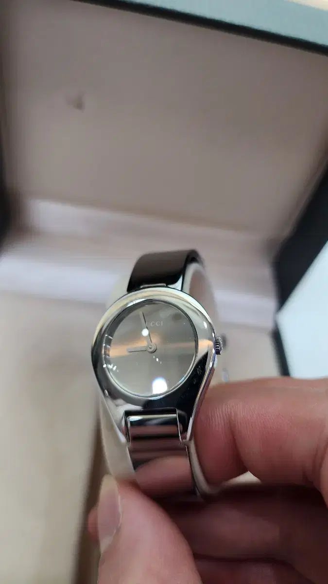 グッチ タイムピース 6700 L 時計 メタル バンド