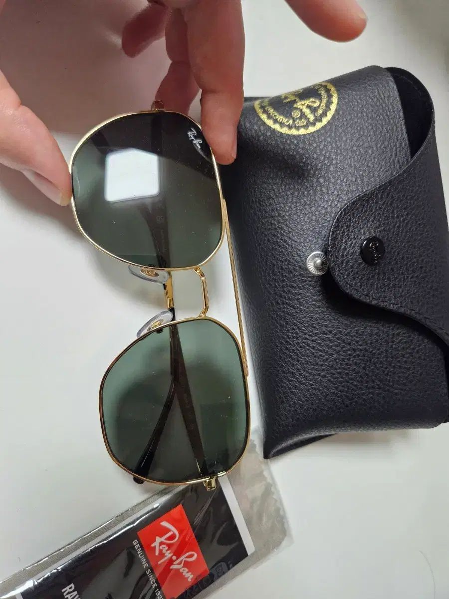 レイバン Ray-Ban rb 3724 d