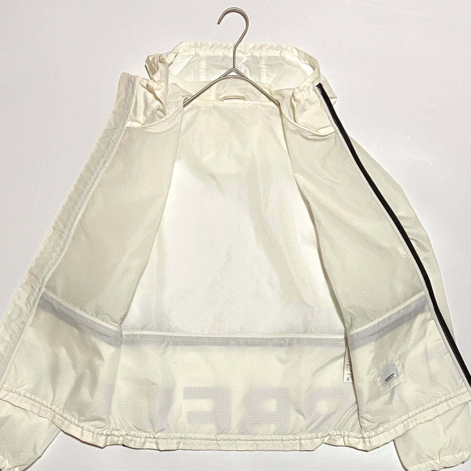 BURBERRY バーバリー マウンテンパーカー ビッグロゴ フード 