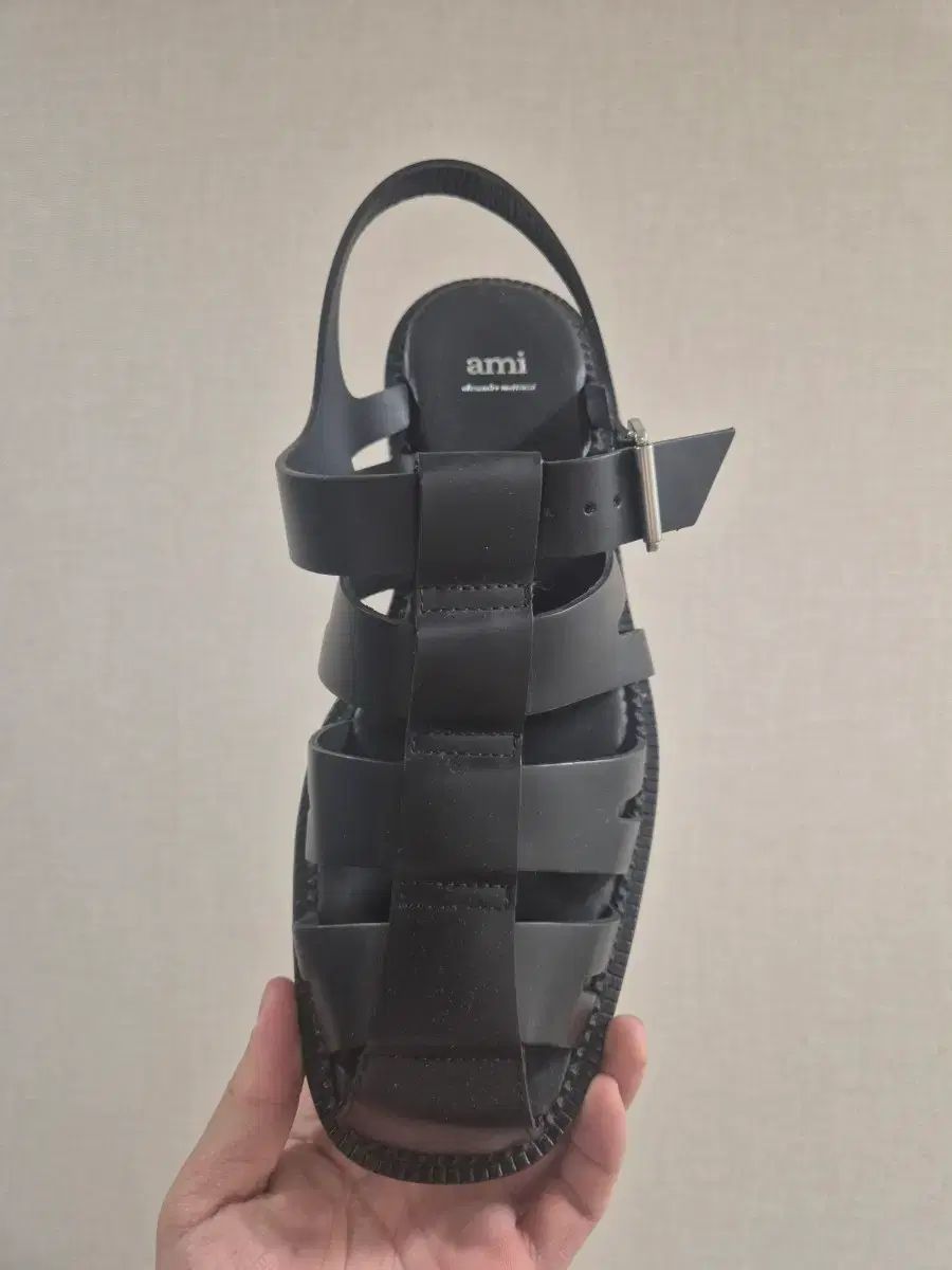 42 AMI アミ フィッシャーマン サンダル