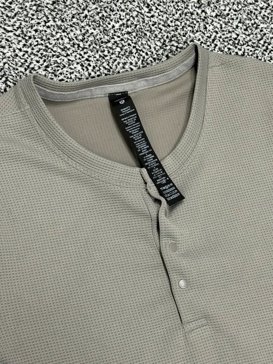 lululemon ルルレモン 新モデル 長袖 ヘンリーネック