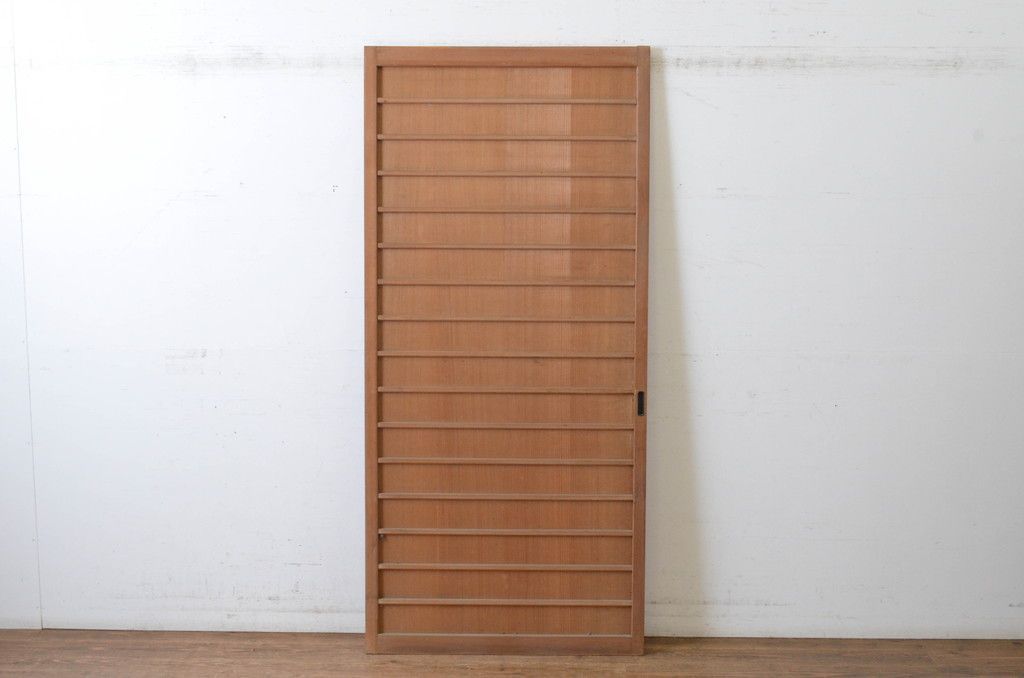 現状販売 舞良戸 アンティーク建具 昭和初期 上手物 柾目 まいらど 横桟板戸 引き戸 4～7営業日前後で発送 修理加工希望の方3ヶ月程で発送 R-065255