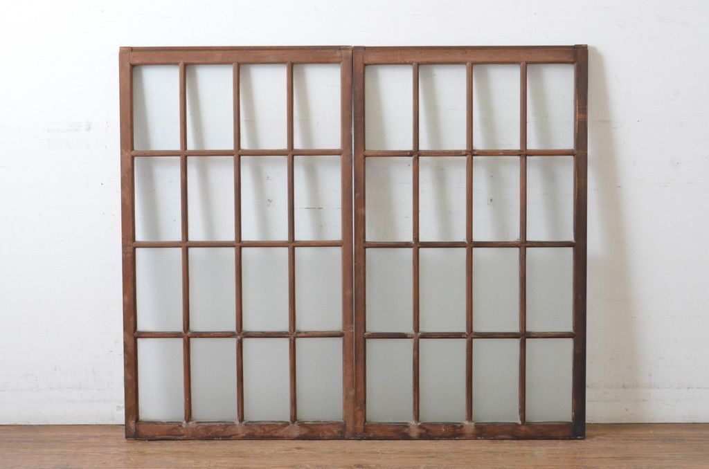 現状販売 窓 セット アンティーク建具 上手物 面取り桟 ガラス戸 引き戸 4～7営業日前後で発送 修理加工希望の方3ヶ月程で発送 R-065263