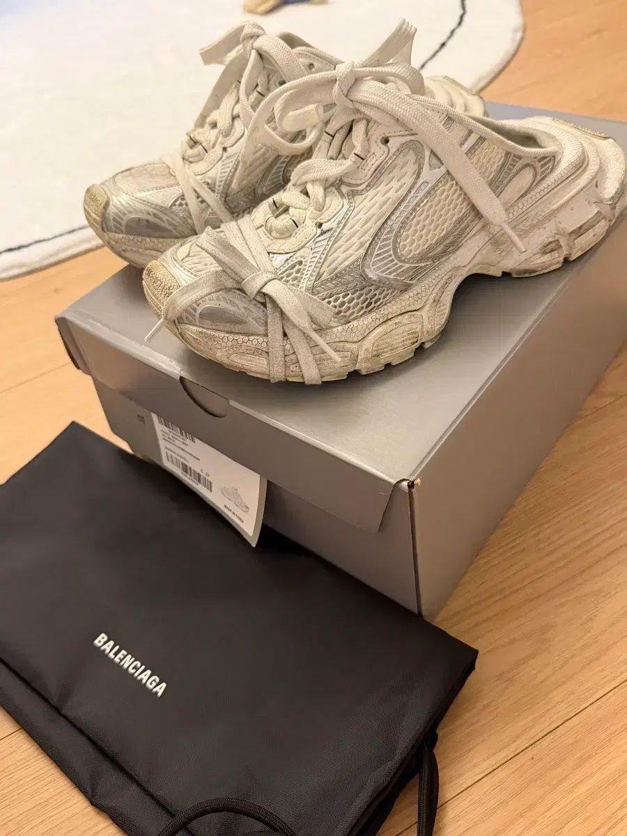 バレンシアガ ランナー 37