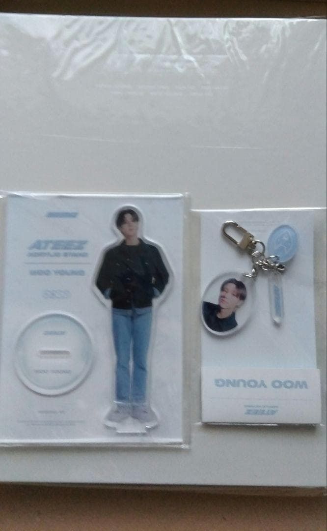 新品・未使用】ATEEZ ウヨン SUMMER MD ポストカード アクスタ セット