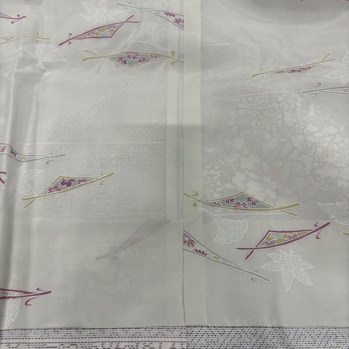  道行 身丈88.5 cm 裄丈65 M 和装コート 角衿 紬地 草花 亀甲 灰白 正絹 秀品 羽織 着物 浴衣