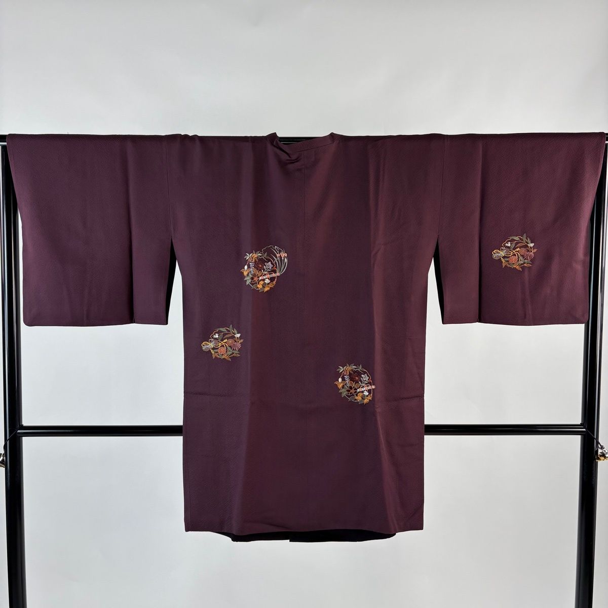 道行 身丈89 5 cm 裄丈66 M 花丸文 文箱 刺繍 金糸 紫 正絹 秀品