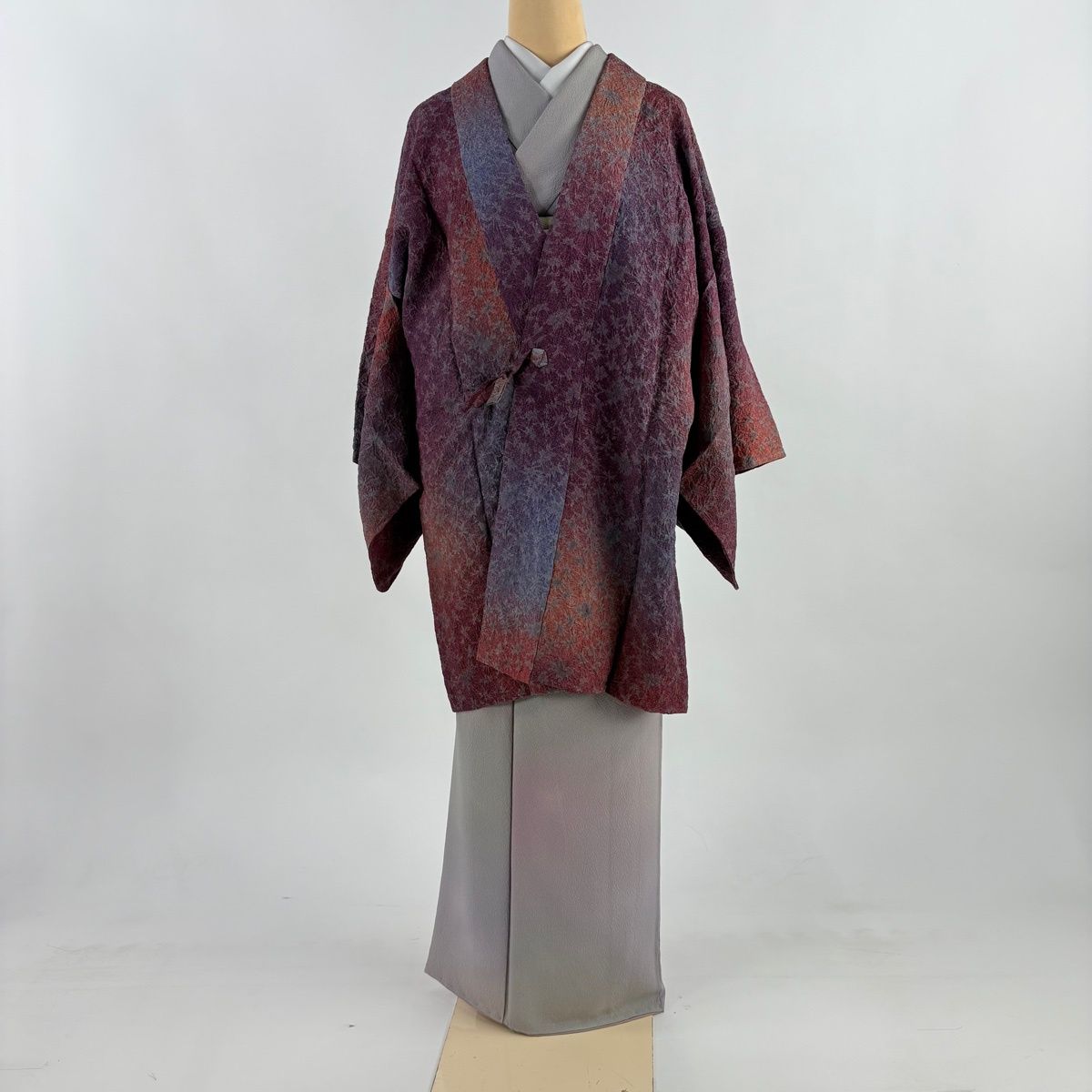 道中着 身丈87.5 cm 裄丈64 M 和装コート 幾何学模様 ぼかし 紫 正絹 秀品