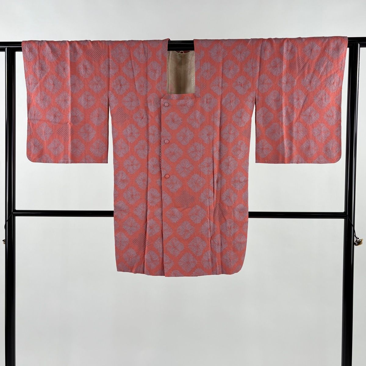 ピンクベージュ