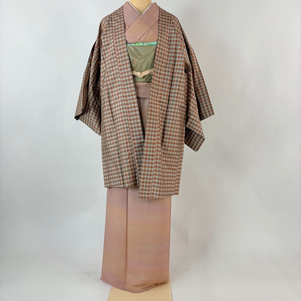 羽織 身丈92.5 cm 裄丈66 M 大島紬地 証紙 かけろまの縞 格子 灰茶 正絹 秀品