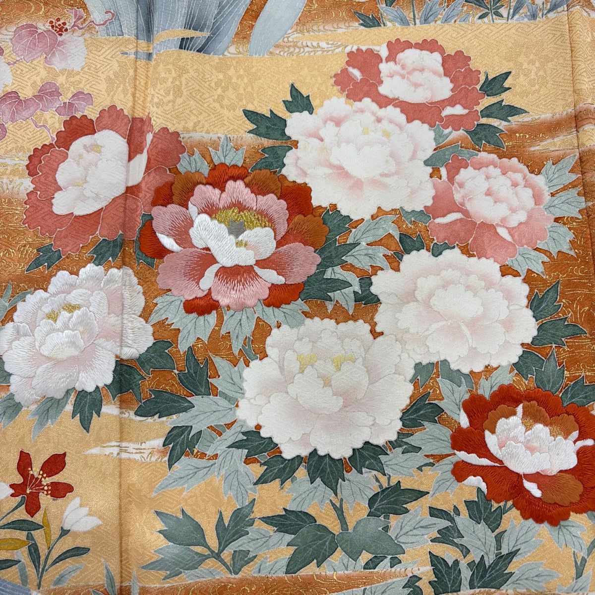  訪問着 身丈166 cm 裄丈67.5 L 袷 牡丹 流水 刺繍 金糸 オレンジ 正絹 秀品 訪問着 付け下げ 着物