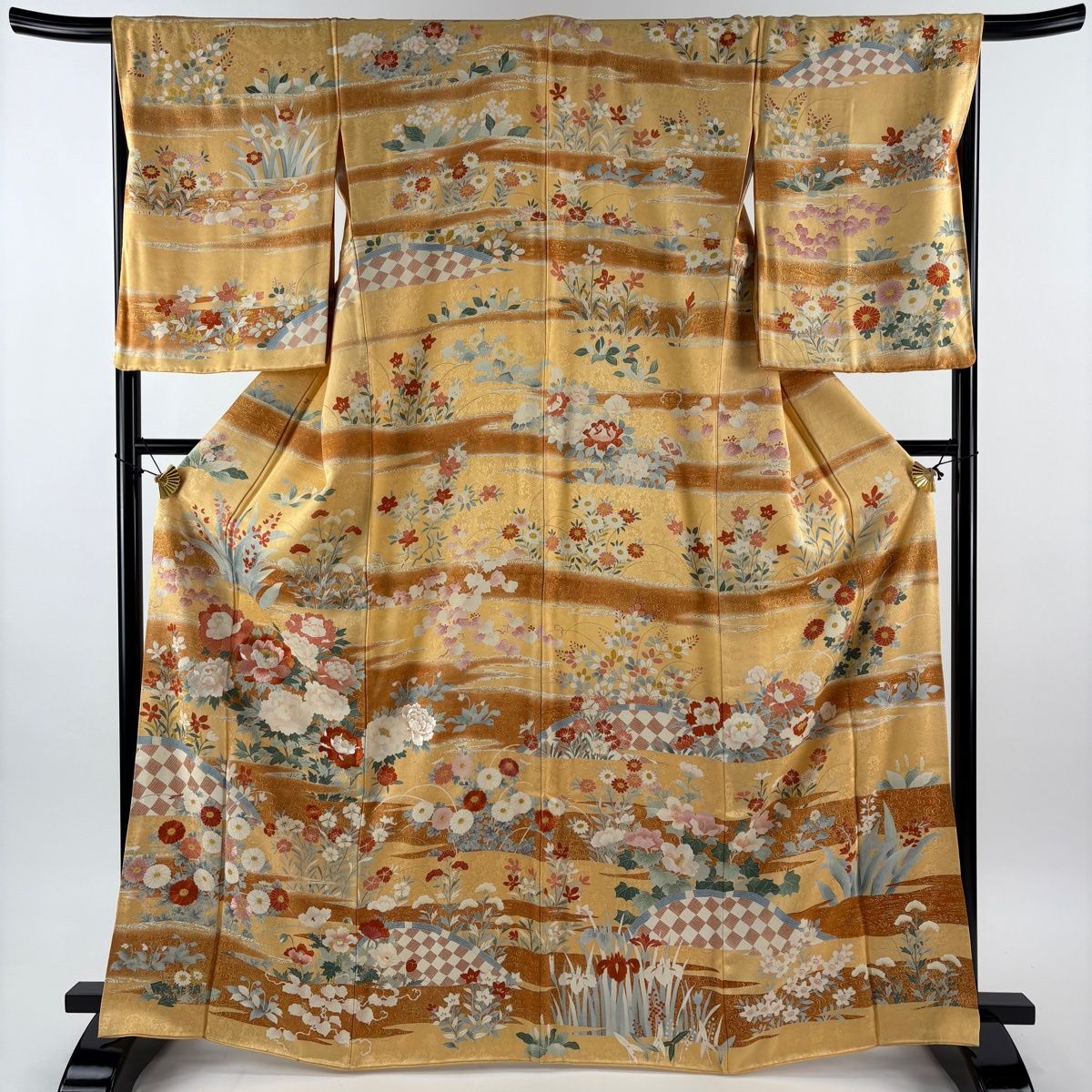 訪問着 身丈166 cm 裄丈67.5 L 袷 牡丹 流水 刺繍 金糸 オレンジ 正絹 秀品