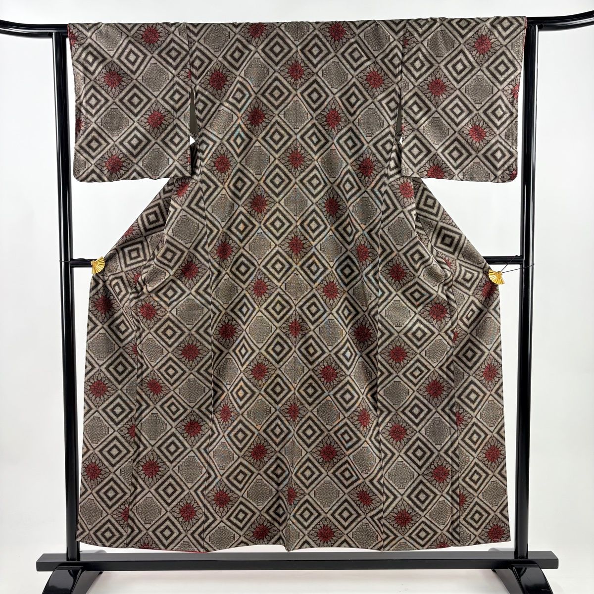 紬 身丈156 cm 裄丈63.5 S 袷 菊 菱 茶色 正絹 秀品