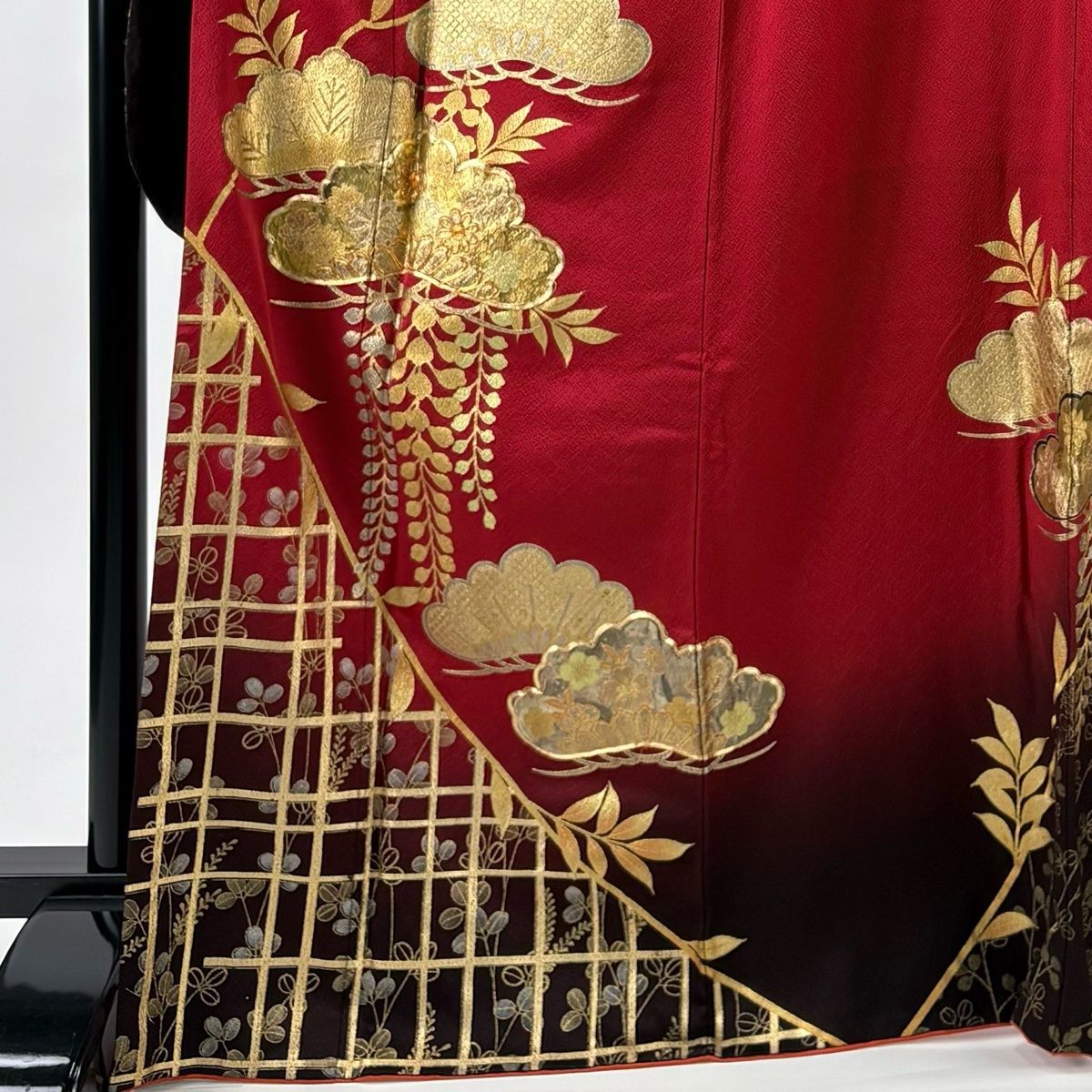 振袖 身丈169.5 cm 裄丈68 L 袷 笠松 萩 金糸 金銀彩 赤 正絹 秀品