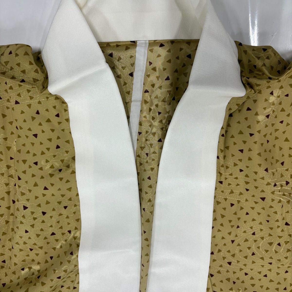  長襦袢 身丈118 cm 裄丈64 M 地紋 草花 黄土色 正絹 秀品 長襦袢 長襦袢 半襦袢