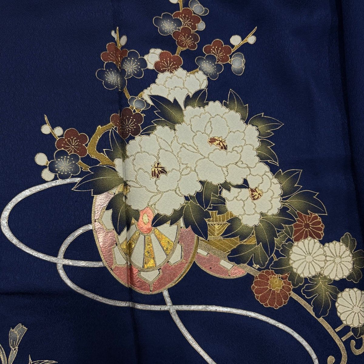  振袖 身丈162.5 cm 裄丈66 M 袷 花車 百合 金彩 紺色 正絹 秀品 振袖 着物