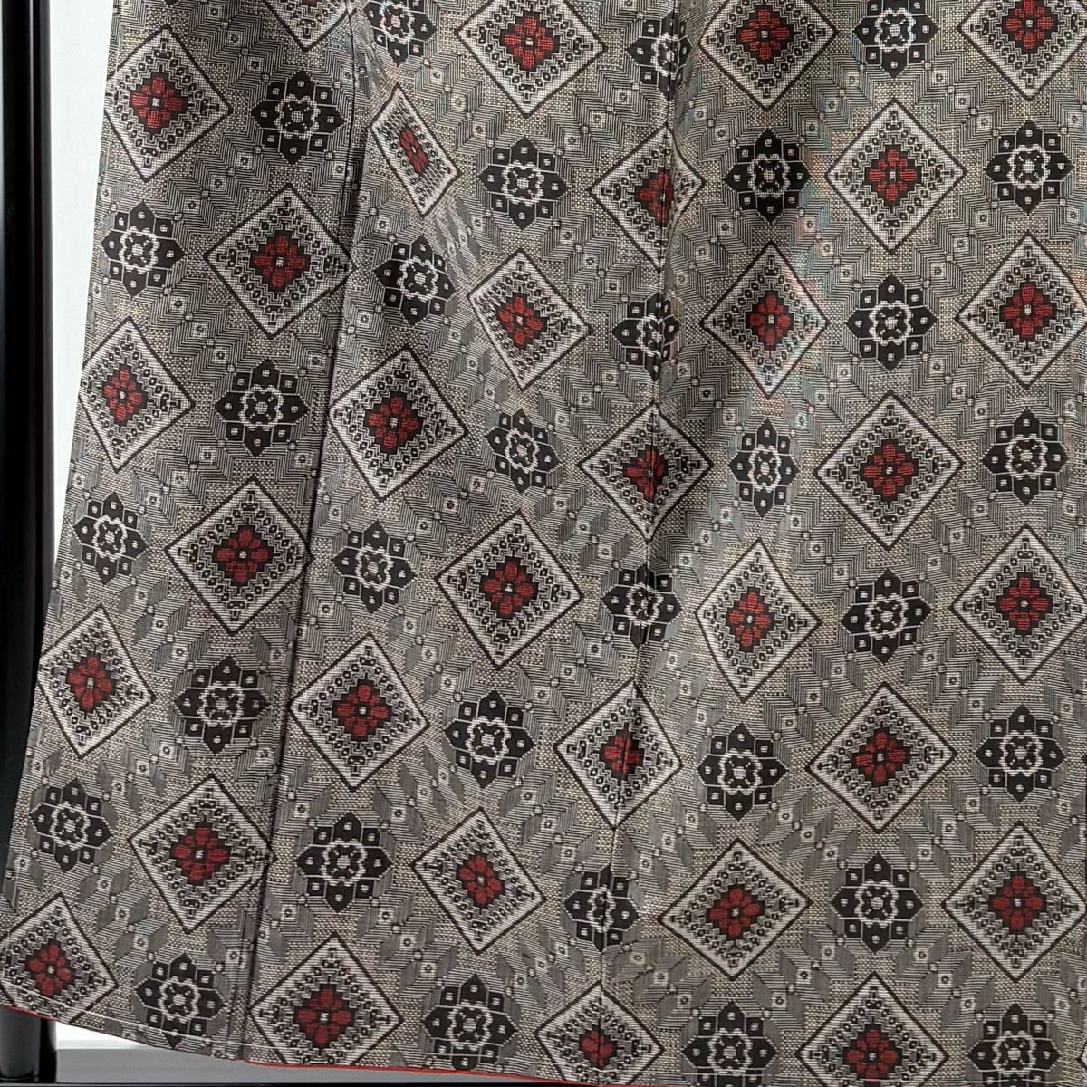 紬 身丈158.5 cm 裄丈66 M 袷 菱 華文 焦茶色 正絹 秀品