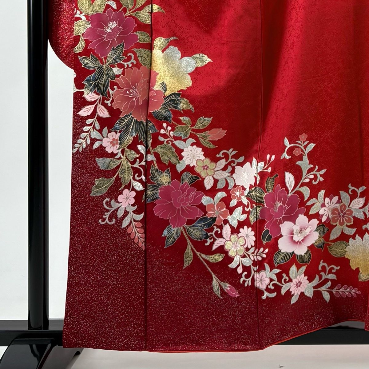 振袖 身丈159.5 cm 裄丈67.5 L 袷 牡丹 花唐草 金銀彩 赤 正絹 秀品