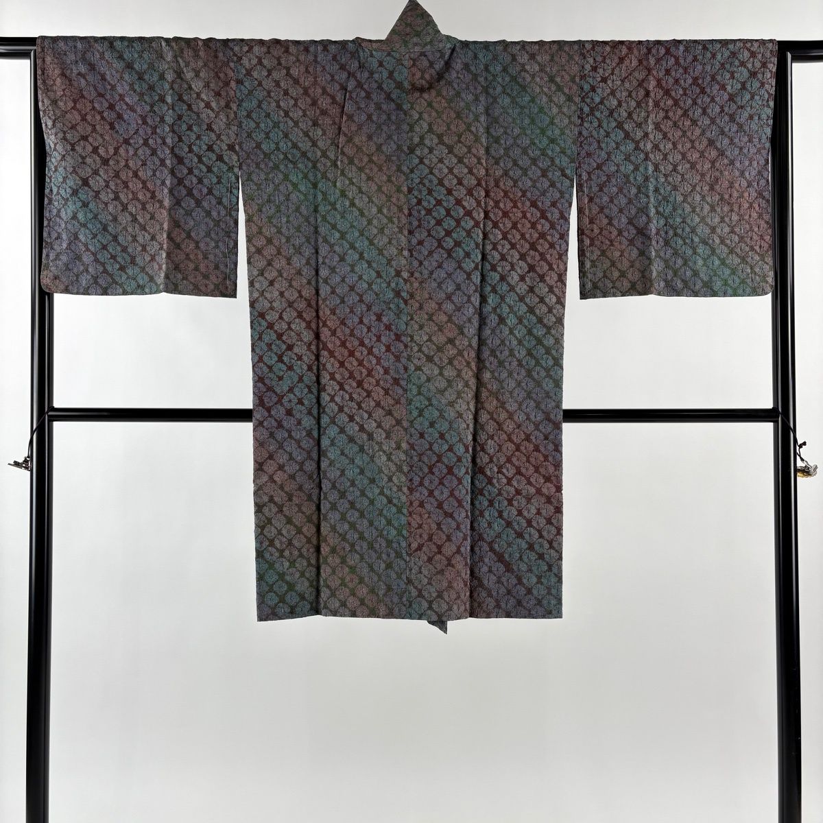 道中着 身丈98 5 cm 裄丈65 M 和装コート 着物衿 紬地 幾何学 絞り 赤紫 正絹 秀品